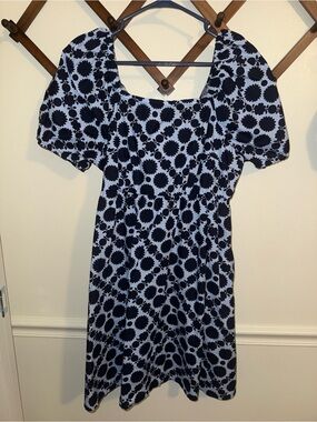 Time and Tru Black and White Puff-Sleeve Midi Dress